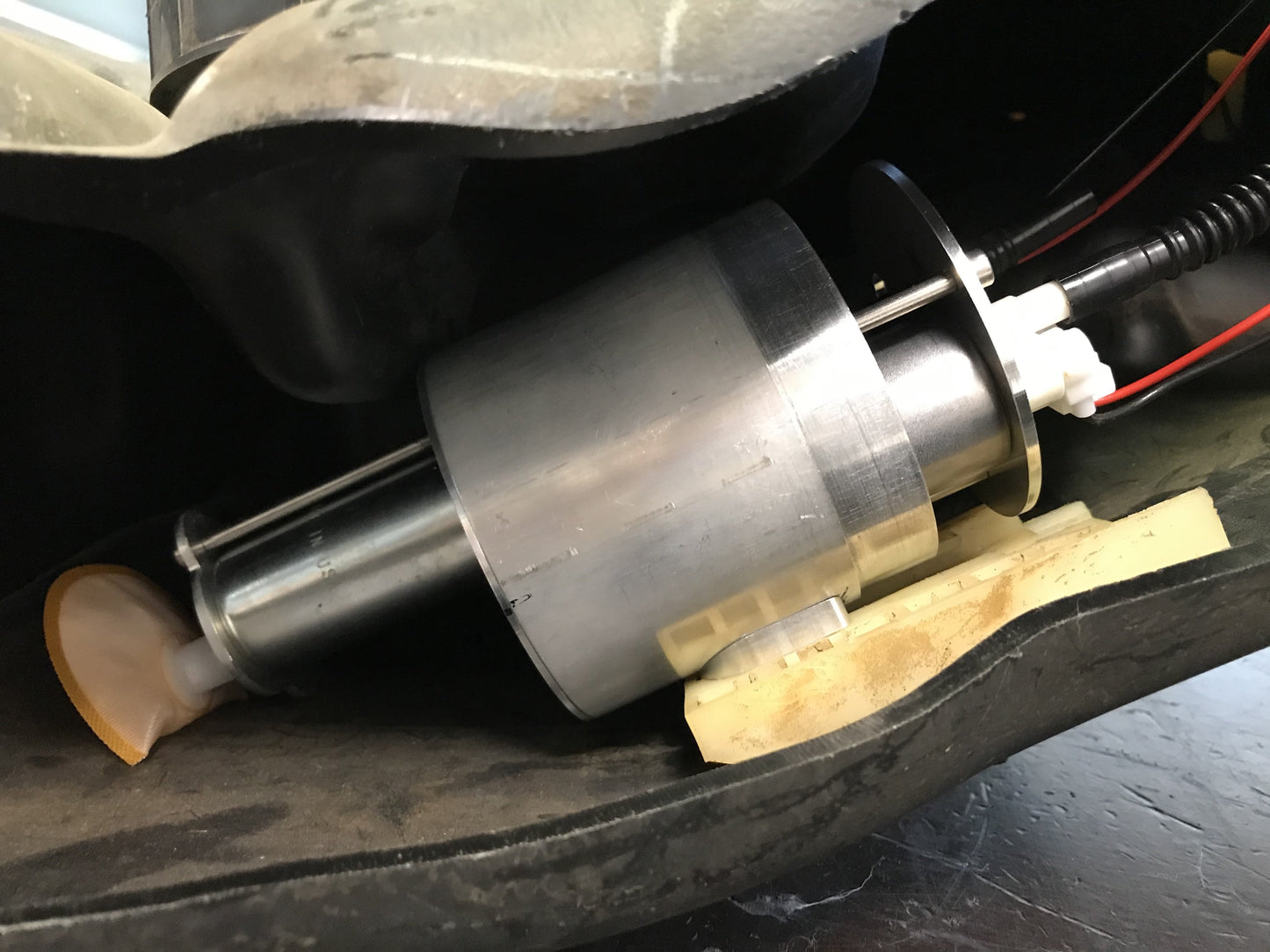 Nissan Pulsar GTI-R In-tank Surge Tank kit